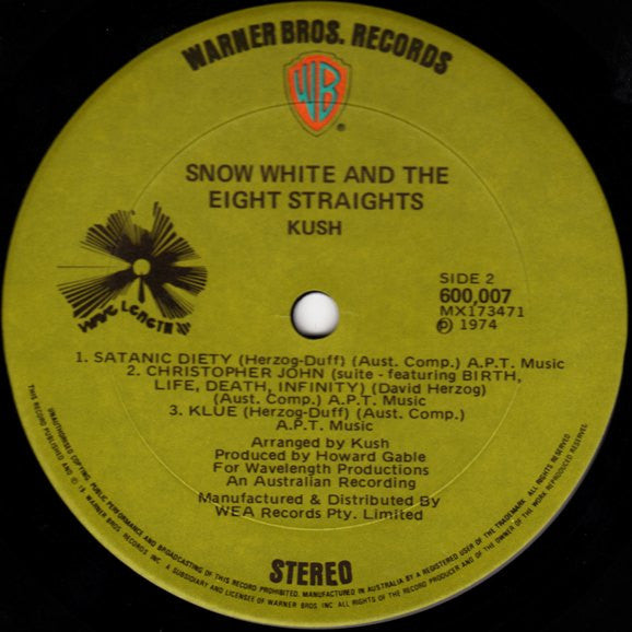 Kush (16) : Presents Snow White... And The Eight Straights (LP, Album)